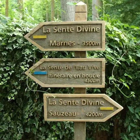 Moulin De La Haye Bed and Breakfast Marnes